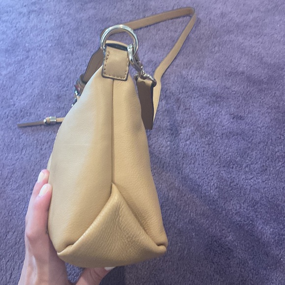 NWT Vince Camuto Corin Crossbody in Toffee Cream - Picture 6 of 9